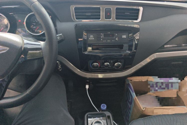 Used Foton Skyworth EV6 2023 Fast and Slow Charging Version Audio And AC Panel