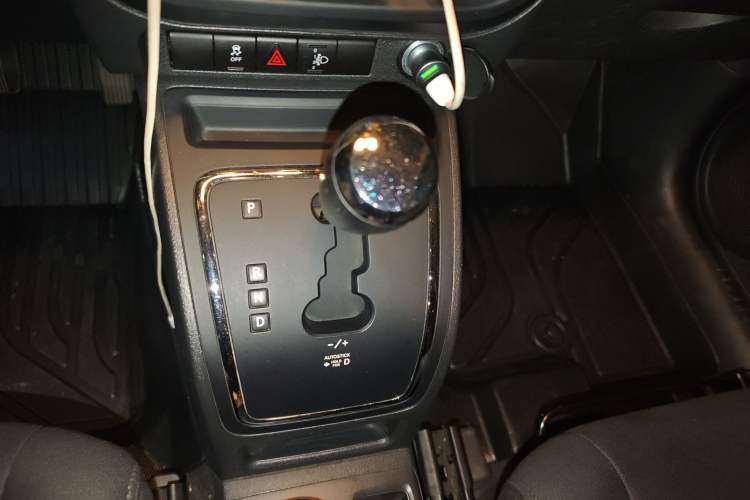 Used Jeep Compass 2014 2.0L two-wheel drive sport version