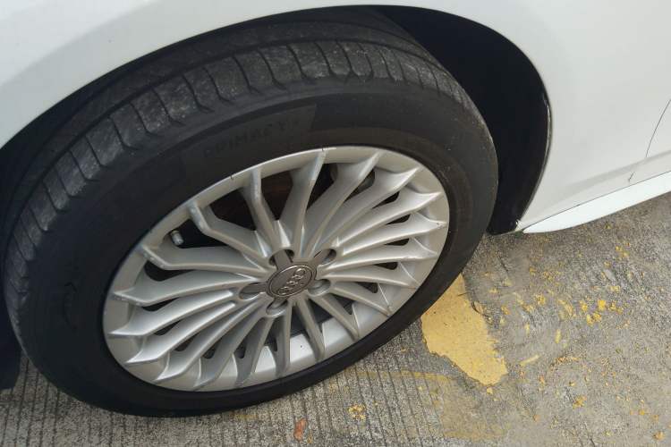 Used Audi A4L 2015 35 TFSI Automatic Comfort Model Exterior 1