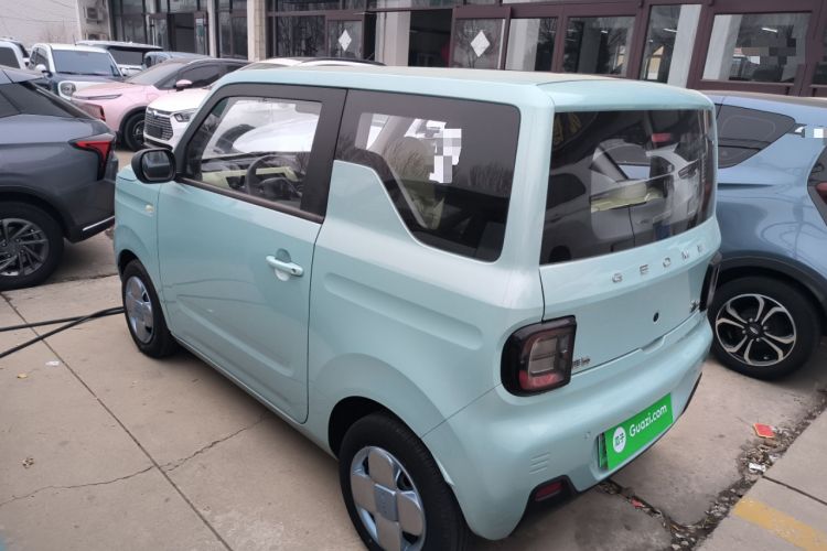 Used Geely Galaxy Panda 2023 Panda Mini 200km Endurance Bear
