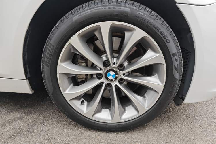 Used BMW 5 Series 2017 528Li xDrive Leading Model
