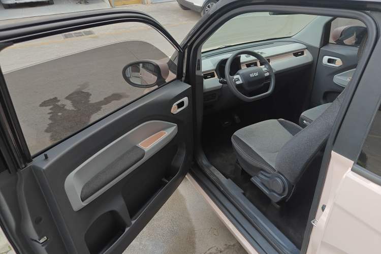 Used Chery QQ Ice Cream 2022 170km Sundae Phosphate Lithium-Ion
