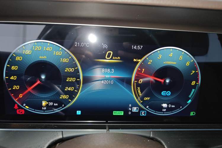 Used Mercedes-Benz E-Class New Energy 2022 E 350 e L Plug-in Hybrid Sedan Instrument Cluster