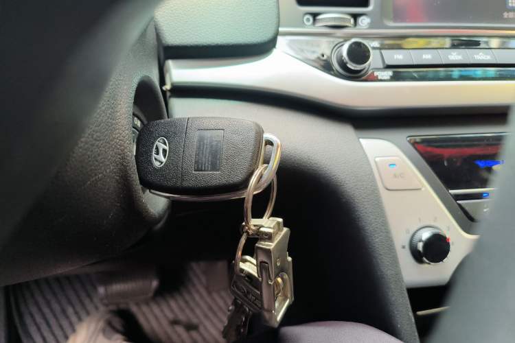 Used Hyundai Elantra (6th Generation / Lingdong) 2016 1.6L Automatic ZhiXuan – Elite Version
