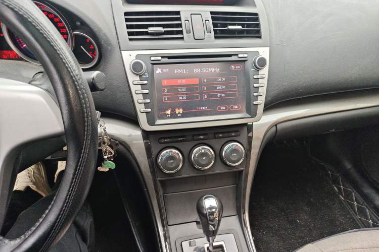 Used Mazda 6 2012 2.0L Automatic Elite Edition Audio And AC Panel
