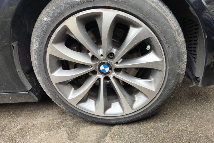 Used BMW 5 Series 2017 525Li Leading Model