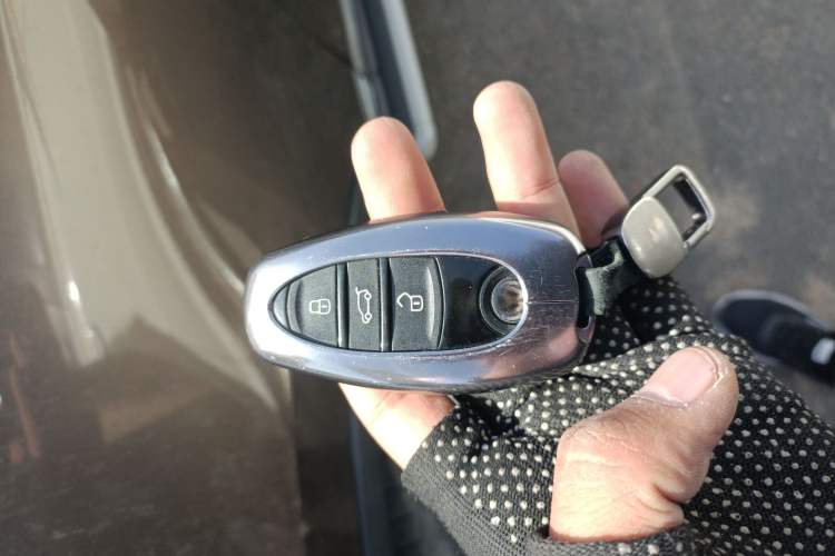 Used Volkswagen Touareg 2011 3.0 TSI High-End Version Vehicle Key