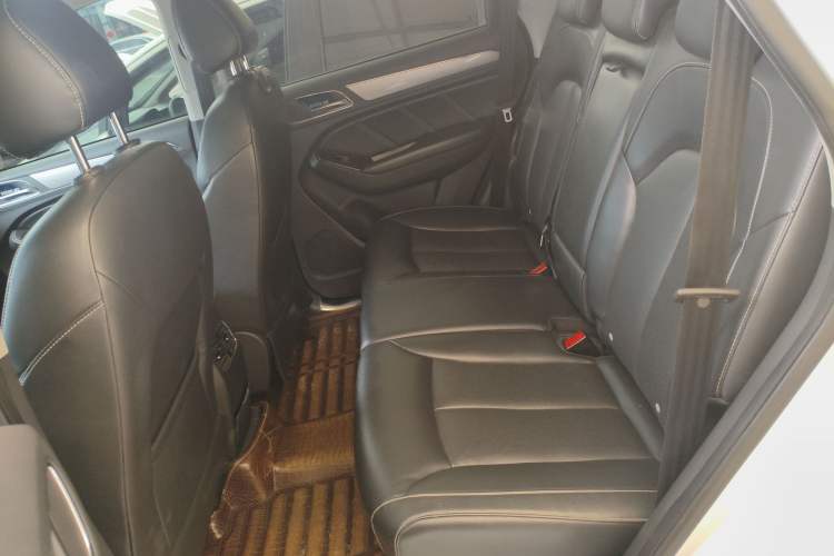 Used Roewe RX5 2016 20T Two-Wheel Drive Automatic Internet Smart Edition