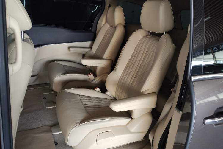 Used Buick GL8 2023 Land Executive Class 652T Luxury Model