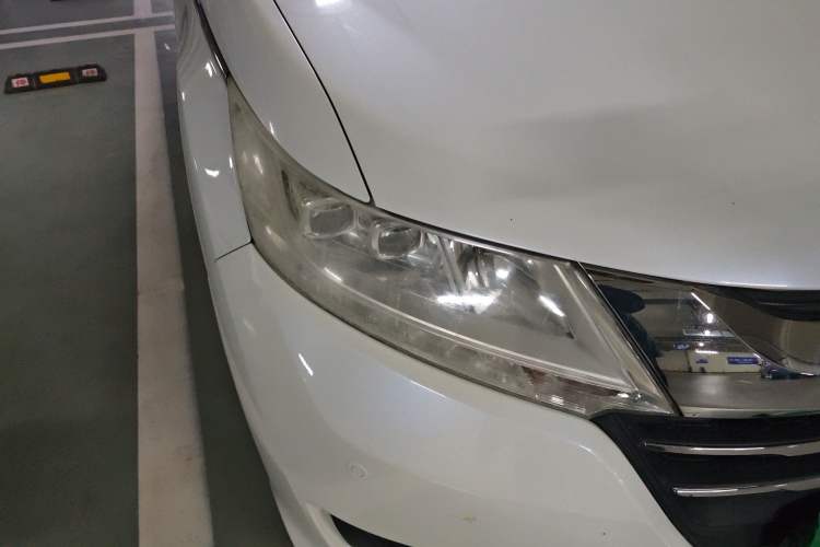 Used Honda Odyssey 2015 Updated Version 2.4L Smart Edition Right Front Headlight