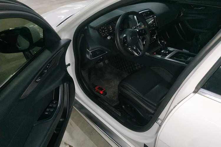 Used Jaguar XEL 2021 2.0T 250 PS R-DYNAMIC S Advanced Sport Edition