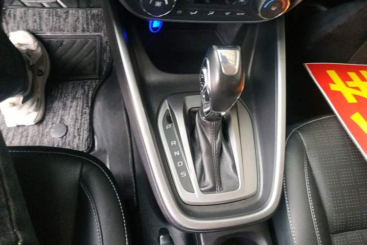 Used Ford Escort 2017 Happiness Edition 1.5L Automatic Fashion Version
