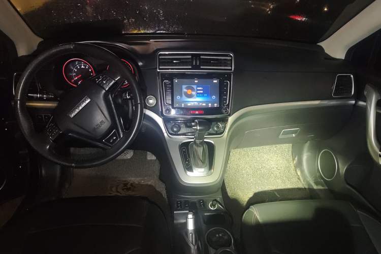 Used Haval H6 2015 Sport Edition 1.5T Automatic Two-Wheel Drive Luxury Model