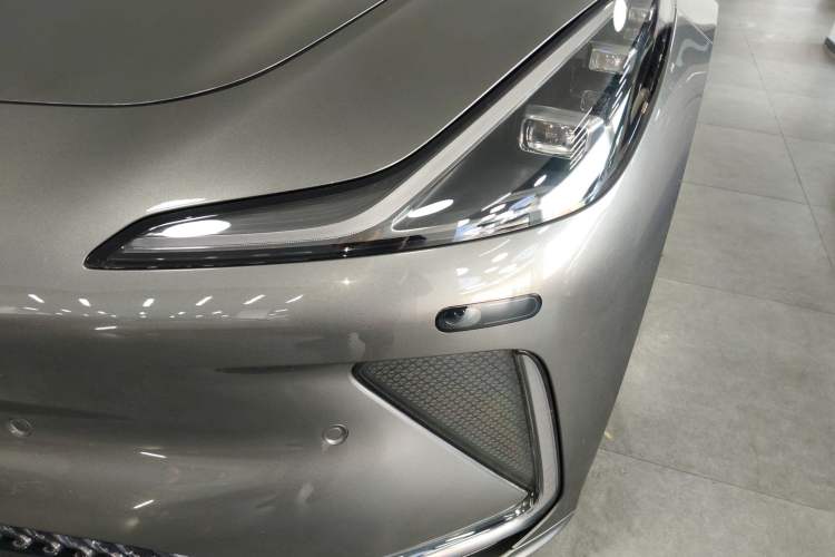 Used IM LS7 2023 100kWh Lux All-Wheel-Drive Version
