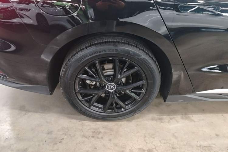 Used BYD Han 2024 DM-i Glory Edition 121KM Elite Model
