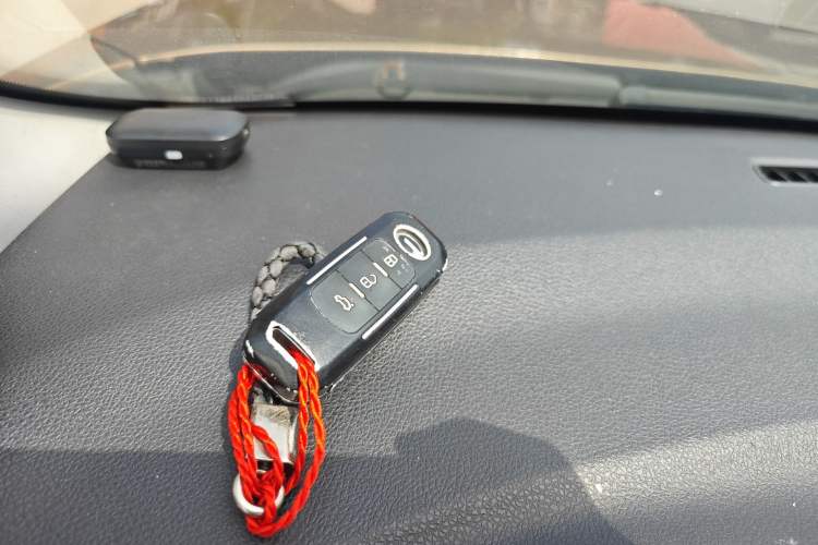 Used GAC Trumpchi GS4 2017 235T Automatic Two-Wheel Drive Luxury Smart Connectivity Version Vehicle Key