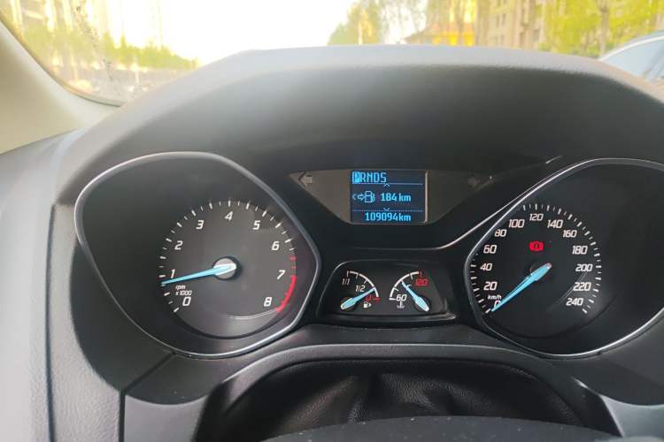 Used Ford Focus 2015 Sedan 1.6L Automatic Comfort Model Odometer Close Up