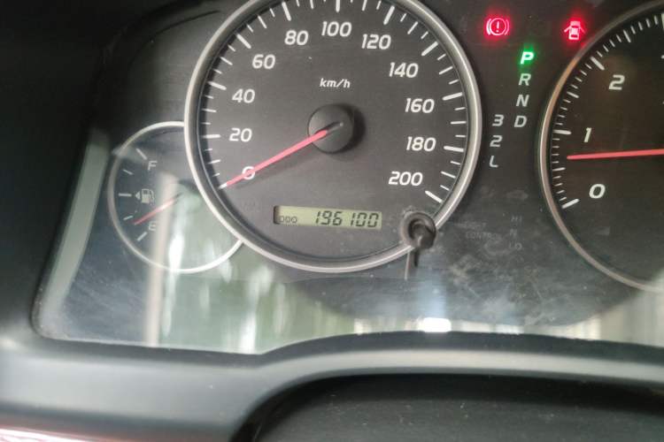 Used Toyota Prado 2004 GX 2.7 Automatic Model Odometer Close Up