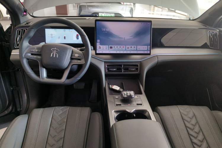 Used BYD Song L DM-i 2025 Intelligent Driving Version 160 km Beyond-Range Type
