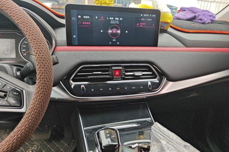 Used SOL X8 2021 300T DCT Panoramic Luxury Edition 5 Seats
