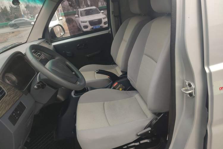 Used SRM Xiaohaishi X30 2024 1.5L Business Type Van 2/5 Seats Non-Air Conditioning Version SWJ15
