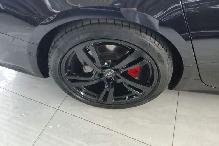 Used Audi A7L 2024 45TFSI quattro S-line Visionary Edition Flow Crystal Package
