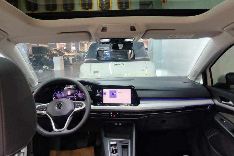 Used Volkswagen Golf 2024 280TSI DSG Pro 50th Anniversary Edition