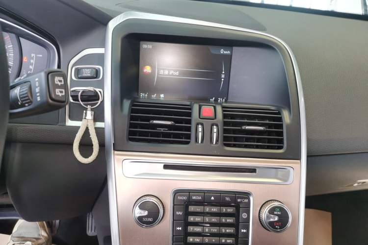 Used Volvo XC60 2017 T5 AWD Smart Upgrade Model