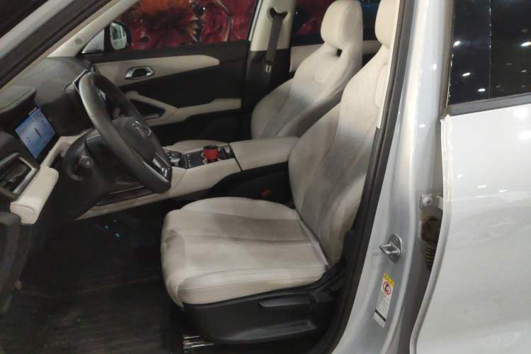 Used BYD Yuan UP 2024 401 km Active Version
