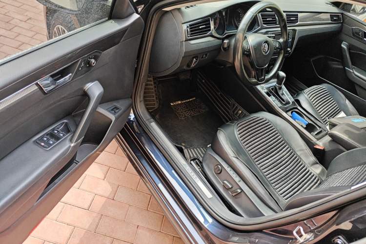 Used Volkswagen Passat 2016 330TSI DSG Prestige Edition Driver Seat