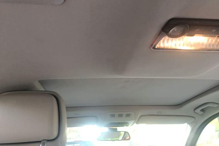 Used BMW 5 Series 2011 523Li Leading Model Headliner