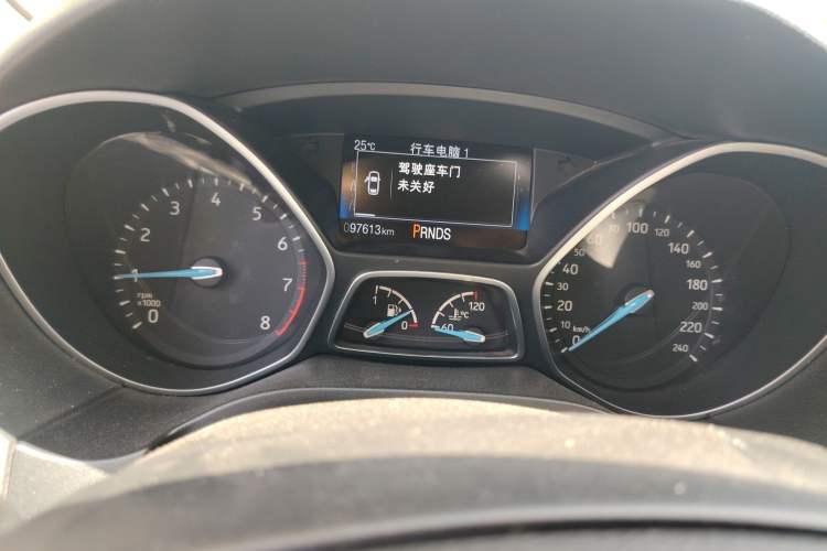 Used Ford Focus 2017 Sedan EcoBoost 180 Automatic Elite Model Instrument Cluster