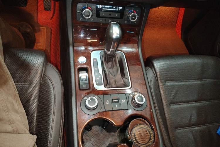 Used Volkswagen Touareg 2011 3.0 TSI Luxury Edition