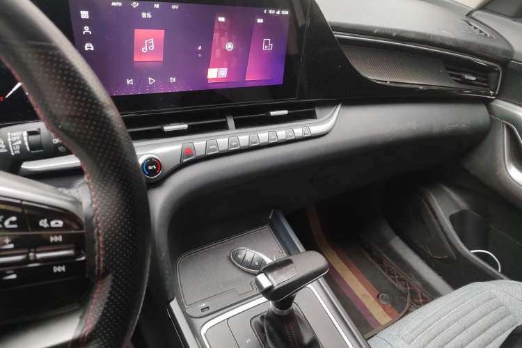 Used Bestune T55 2022 1.5T Automatic Leap Edition Audio And AC Panel