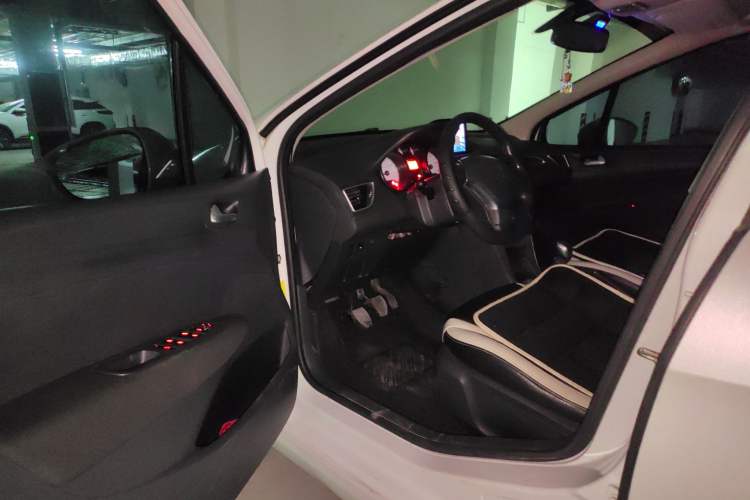 Used Peugeot 308 2014 Enjoy Edition Classic 1.6L Manual YouShang Model