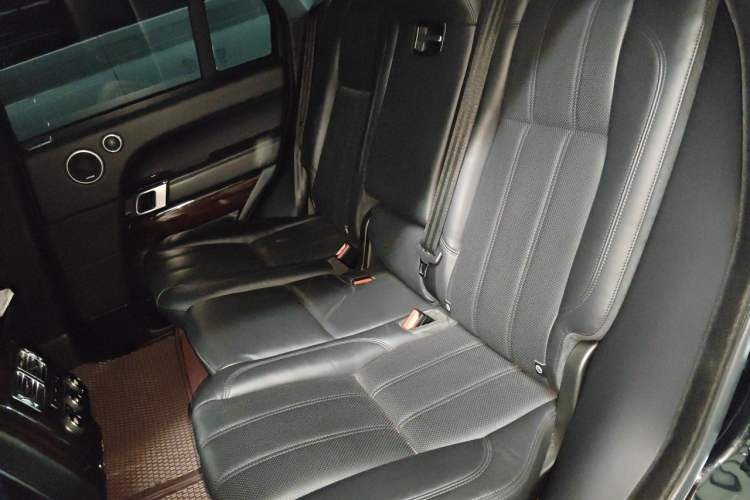 Used Land Rover Range Vogue 2014 3.0 V6 HSE U.S.-Spec Version
