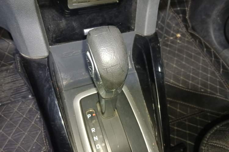 Used Ford EcoSport 2013 1.5L Automatic Prestige Model Gear Lever