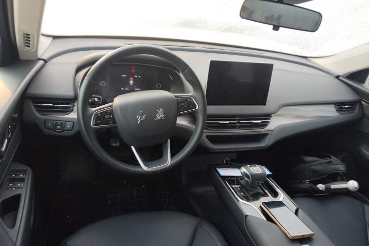 Used Hongqi E-QM5 2022 431 km Charge & Enjoy Edition
