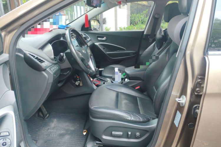 Used Hyundai Santa Fe 2015 2.0T Automatic Two-Wheel Drive Smart Version 5 Seats