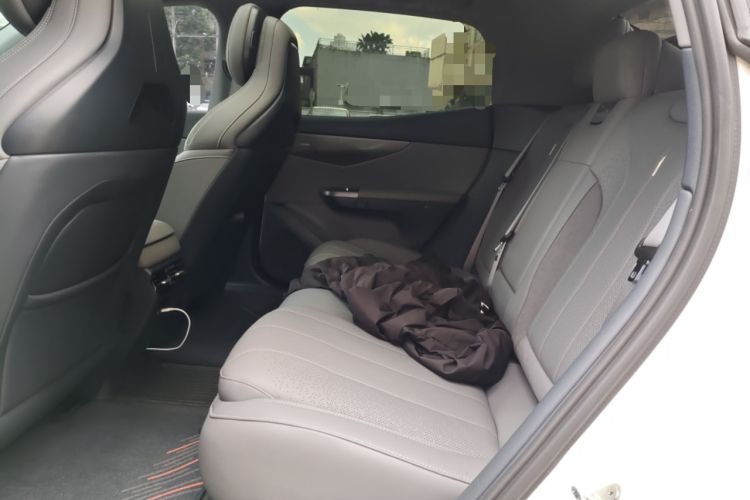 Used Lynk & Co 07 2024 EM-P 126 Long-Range Ultra
