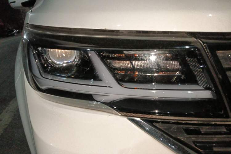 Used FORTHING T5 2022 Grand Edition 1.6L Manual Dream-Chasing Five-Seat Model