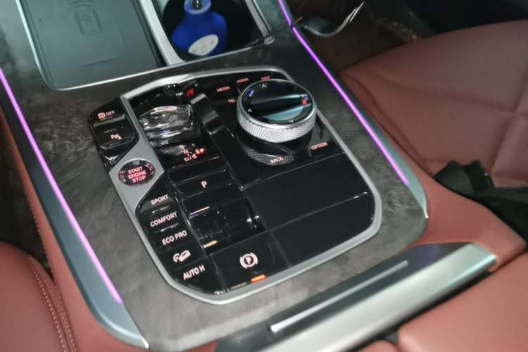 Used BMW X5 2023 xDrive 30Li Luxury M Sport Night Edition Package Gear Lever