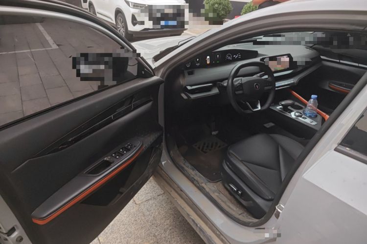 Used Changan UNI-V iDD 2023 ZhiDian iDD 1.5T 113km Smart & Fun Version