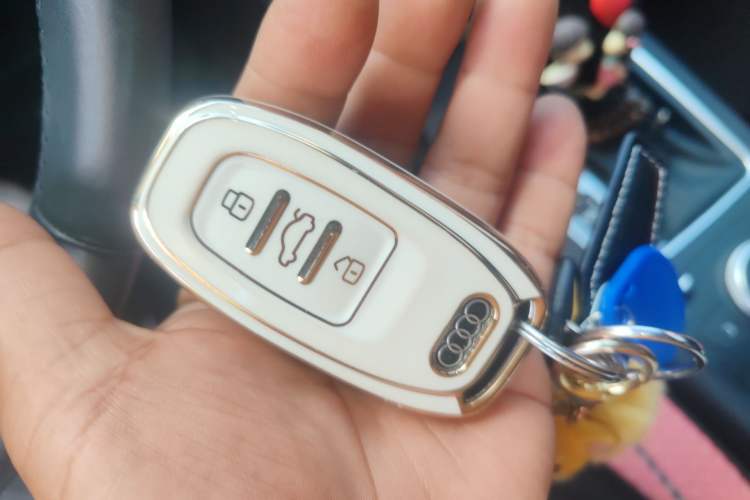 Used Audi Q2L 2021 35 TFSI Progressive Dynamic Edition
