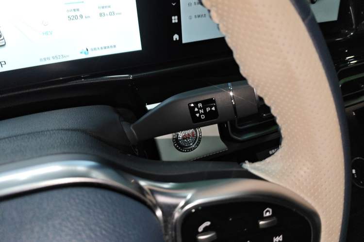 Used JETOUR Shanhai L7 2024 1.5T 120km MAX 5-Seater Gear Lever