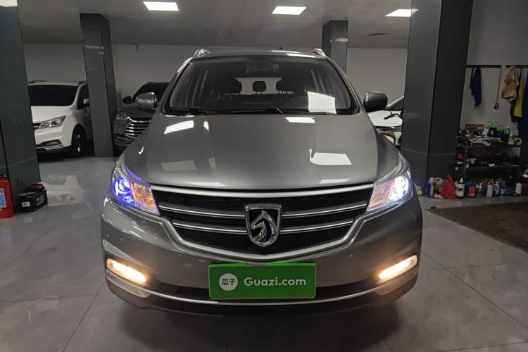 Used Baojun 730 2021 1.5L Manual Fashion Version 7 Seats
