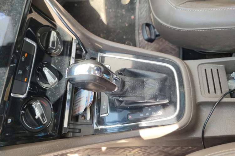 Used Volkswagen Bora 2013 1.6L Automatic Comfort Model
