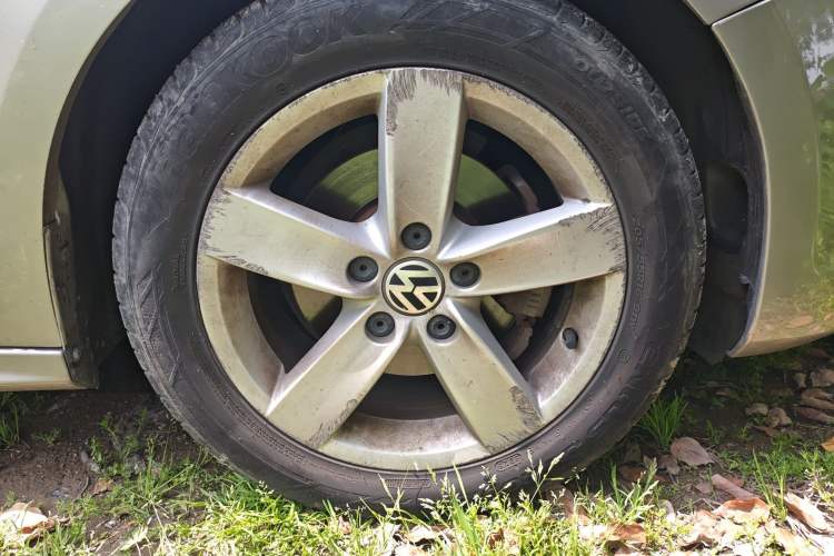 Used Volkswagen Sagitar 2012 1.6L Manual Fashion Edition