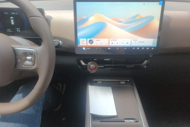 Used Wuling Starlight 730 2025 Model Pure Electric 500km Luxury Edition
