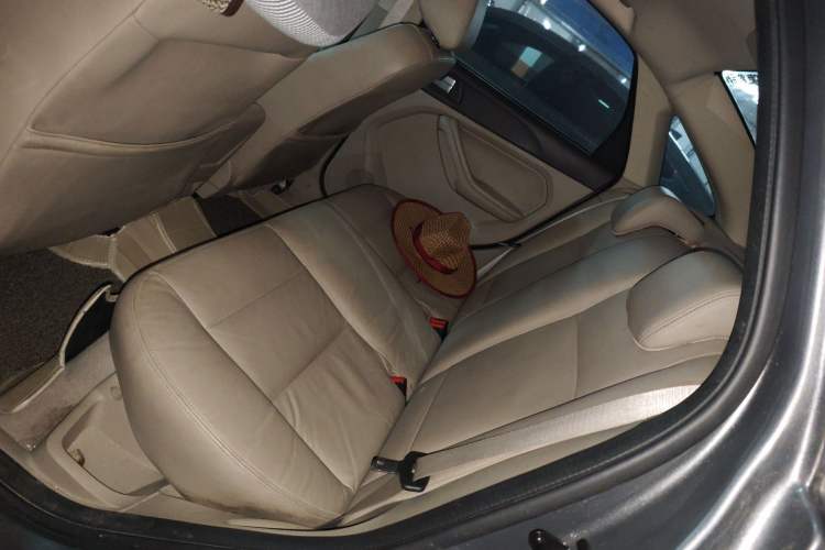 Used Ford Focus 2013 Sedan Classic 1.8L Automatic Fashion Edition Left Rear Seat